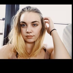 Meet your Posher, Calista